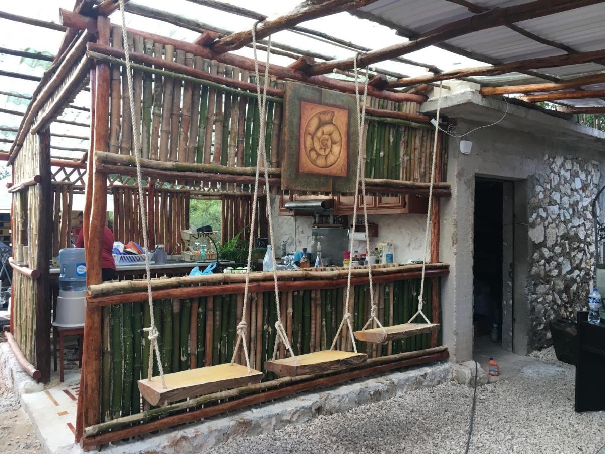 Eco Camping Valladolid Valladolid  Eksteriør billede